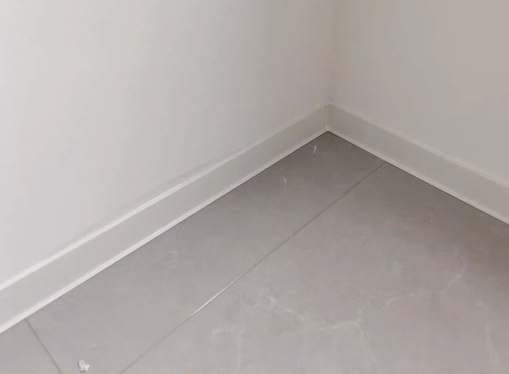 aluminum skirting vs wooden skirting